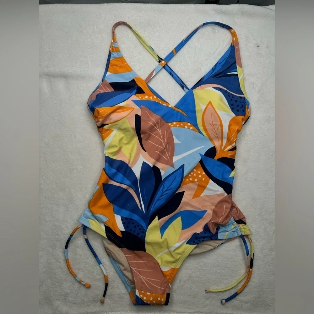 Kona Sol Multicolor Leave Abstract Hawaii Vacation Swimsuit Women’s M (8-10)